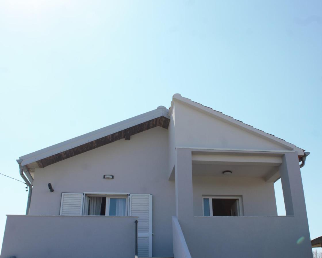 Apartamento Cozy Corners Nin Exterior foto